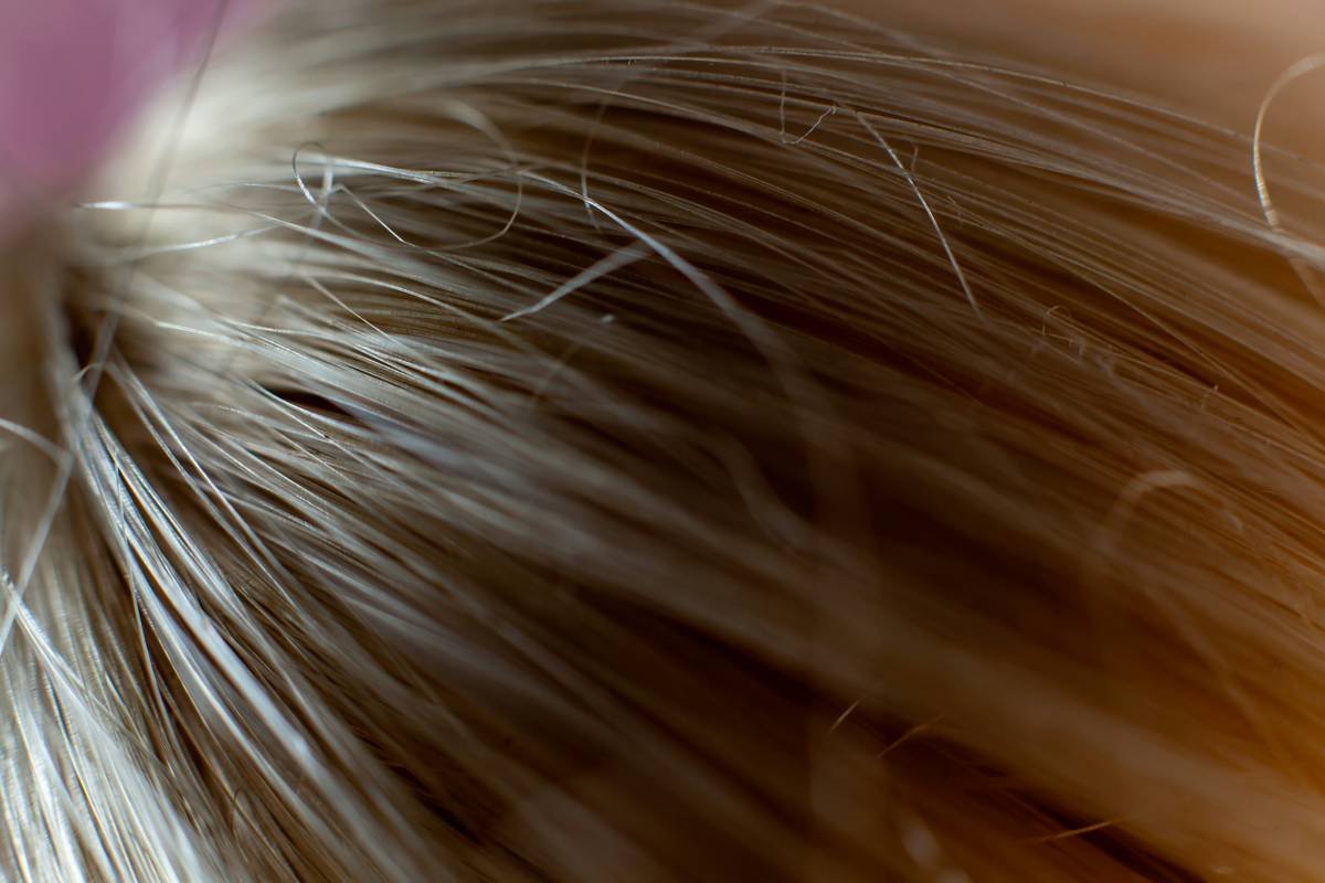 Why Your Hair Falls Flat (And How the Right Texturizing Spray Saves the Day)