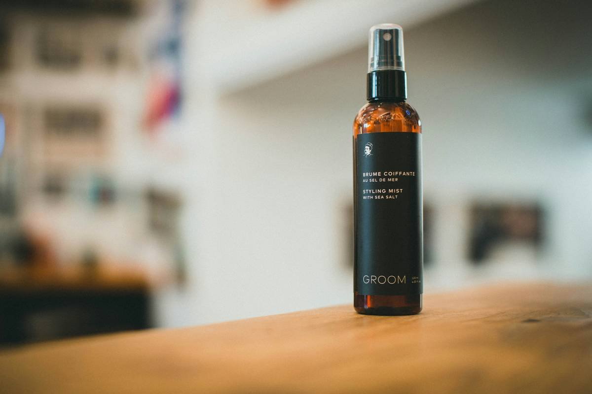 Shine Enhancing Spray: Your Secret Weapon for Instant, Glossy Hair—Without the Grease