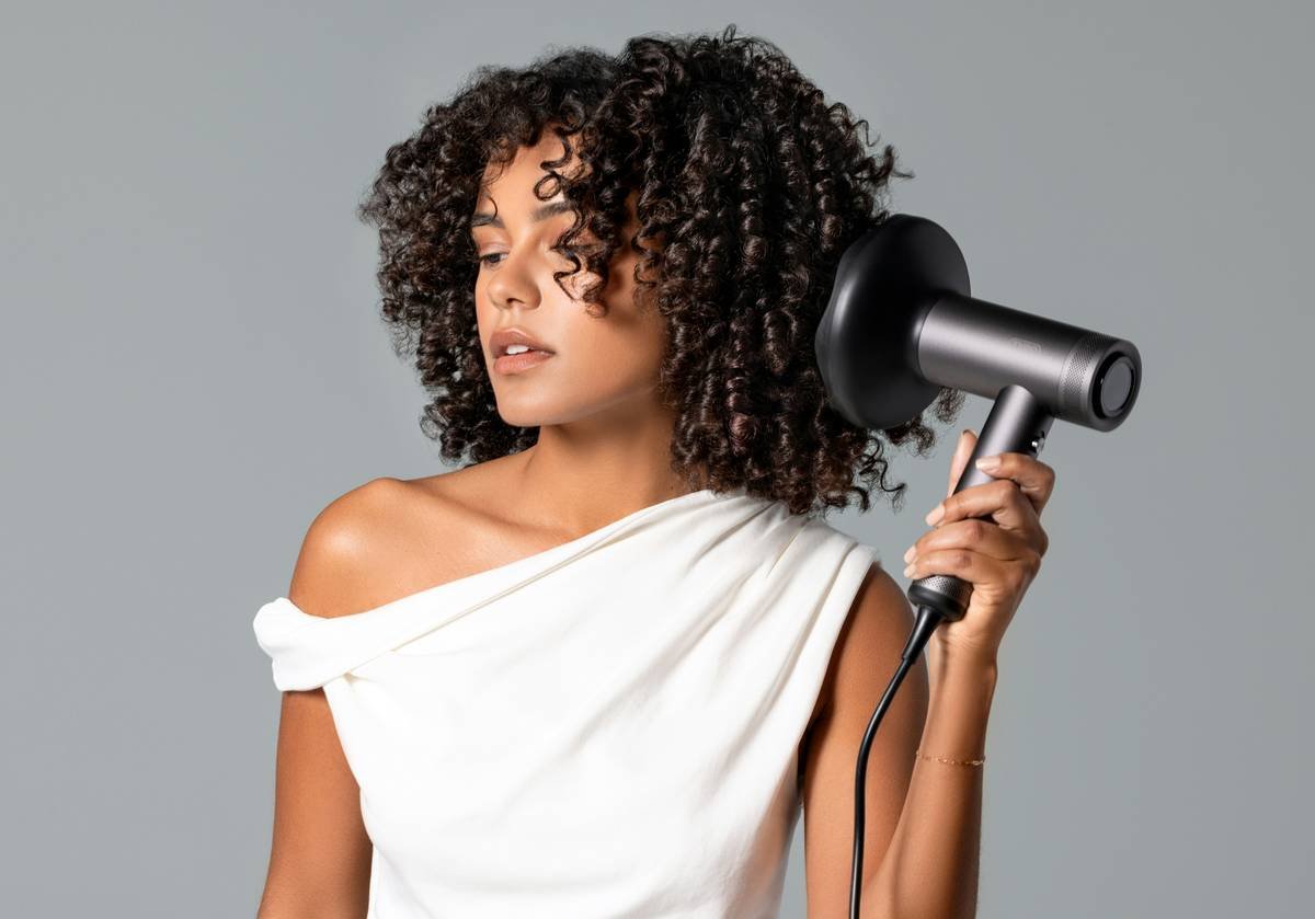 Why Your Style Keeps Falling Flat—And How to Fix It with the Right Durable Hold Spray